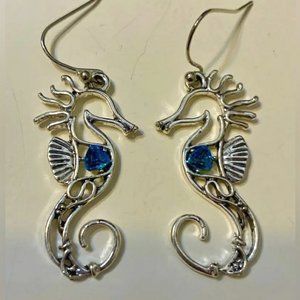 📢 4/$15 Vintage Seahorse Earrings w/ Ocean Blue Gems
